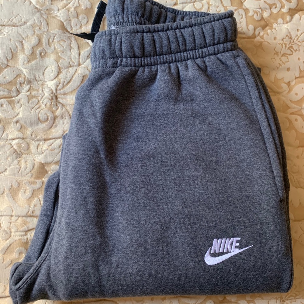Nike grey sweats brand new size medium